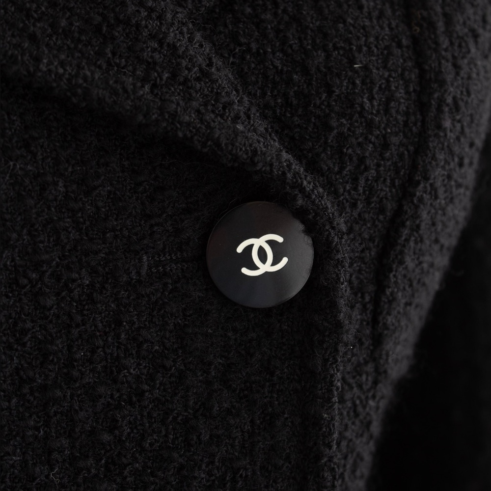 Chanel Vintage F/W 1995 Black White Logo Tweed 95A Jacket - Picture 10 of 16